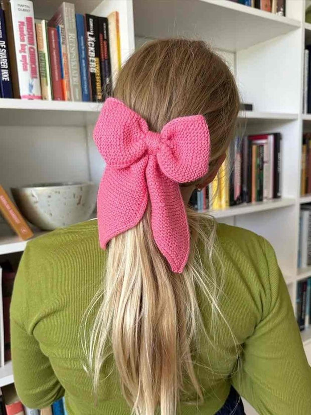 December Bow fra PetiteKnit, No 4 + Silk Mohair garnpakke (uden opskrift)