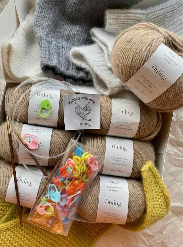 Easy Peasy Begynder strikkebox i Önling No 1 (merino & angora) KLAR , AFVENTER LAGER PÅ GAVER Strikkekit Önling - Katrine Hannibal