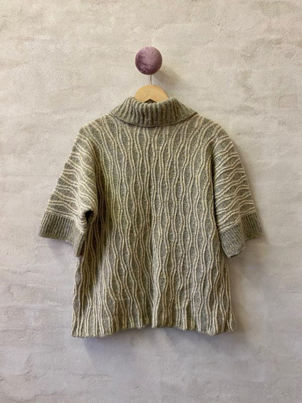 Lagune cardigan af Hanne Falkenberg, strikkekit | 108 Mushroom, 90 Havre