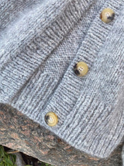 Novice Cardigan Chunky fra PetiteKnit, No 1 + Silk Mohair garnpakke (uden opskrift)