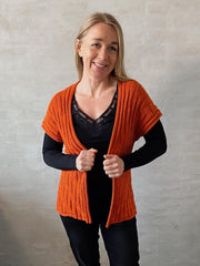 Steps vest af Hanne Falkenberg, No 21 strikkekit | Orange (410)