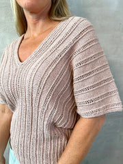 Summertime top af Hanne Falkenberg, No 21 strikkekit | Warm grey (416)