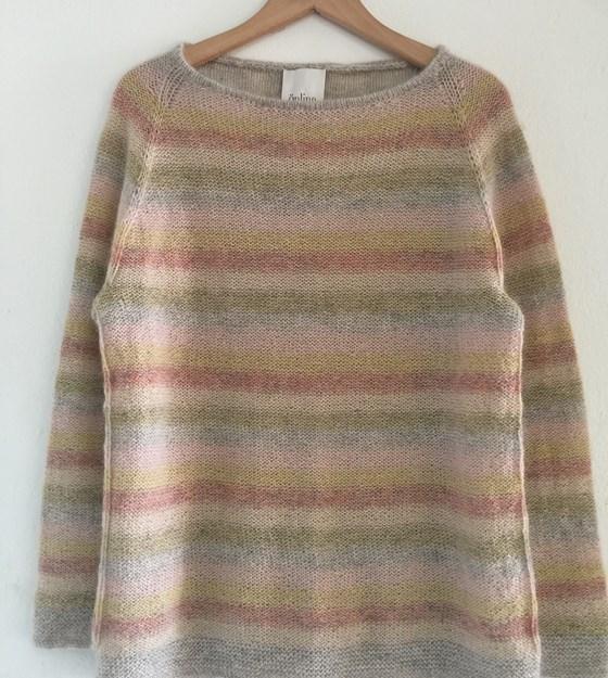 Summer in Denmark - a light, cozy sweater with narrow stripes in soft colors, made in Isager Spinni wool and Silk Mohair